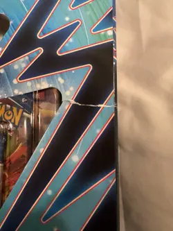 Pokemon TCG Urshifu Rapid Strike VMAX Premium Collection NEW Slight Damage 820650838934 - Image 3