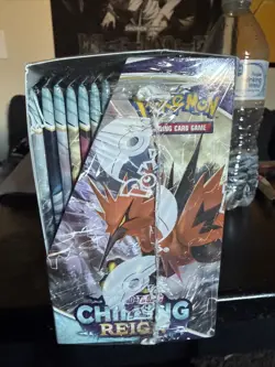 Pokemon TCG Sword & Shield - Chilling Reign Booster Display Box 820650818462 - Image 4