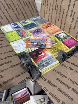 🔥 17lbs 4200+ UNSEARCHED Pokemon Bulk Lot! Some Holos & Vintage Cards LP/NM ✨ - Image 1