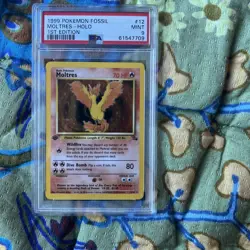1999 Pokemon Fossil Moltres Holo 1st Edition #12/62 PSA 9 - Image 2