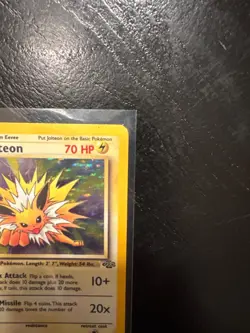 Pokemon TCG Jolteon Jungle 4/64 Holo Unlimited Holo Rare First Edition - Image 3