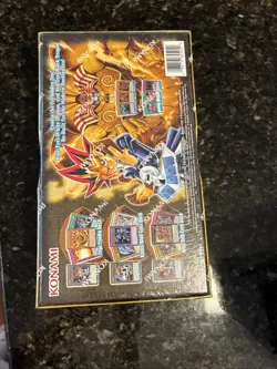 Konami Yu-Gi-Oh! Legendary Decks II Box Set - 43 Cards Cut Box And Plastic... - Image 2