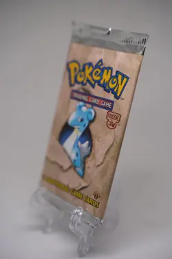 Pokemon TCG 1999 1st Edition Fossil Booster Pack Lapras Art WOTC Sealed Vintage - Image 3