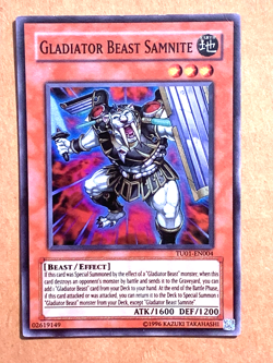 yugioh Gladiator Beast Samnite TU01-EN004 Super Rare light Played - Image 1