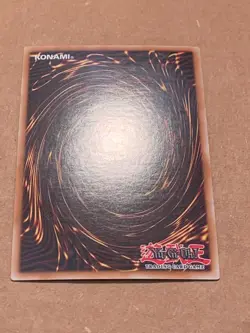 yugioh Gladiator Beast Samnite TU01-EN004 Super Rare light Played - Image 5