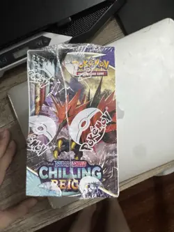 Pokemon TCG Sword Shield Chilling Reign Booster Display Box New and Sealed 820650818462 - Image 2