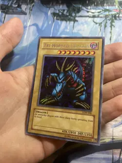 Tri-Horned Dragon - LOB-000 - Secret Rare - Unlimited 2002 • NM / MINT - Image 3