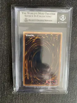 Yugioh BGS 8.5 Blue-Eyes White Dragon (Starlight Rare) BLMM-EN001 - Image 2