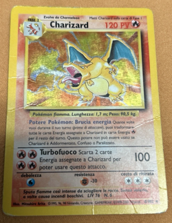 Charizard 4/102 - Base Set Holo - Vintage Pokemon TCG - ITALIAN - HP DAMAGED - Image 1
