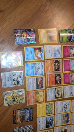 Pokemon Lot Of 80+ Damaged Cards. - Image 4