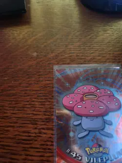 Vileplume #45 Pokemon Topps 1999 TV Animation Series 1 Foil (Small Crease) - Image 3