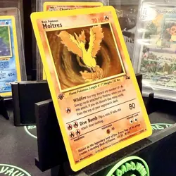 Moltres 12/62 1st Edition Fossil Holo Pokemon Card - Image 2