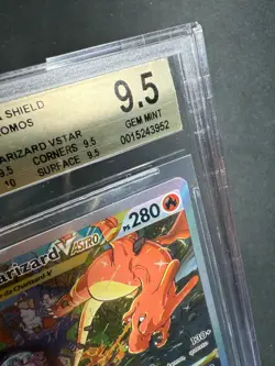 Pokemon Charizard V Astro SWSH262 Spada e Scudo Black Star Promos BGS 9.5 sub 10 - Image 4