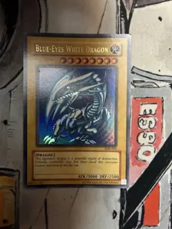 Konami Blue-Eyes White Dragon LOB-001 Ultra Rare Holo unlimited Yu-Gi-Oh! - Image 1