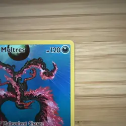 Galarian Moltres SWSH284 SWSH: Sword & Shield Promo Cards Holo - Image 3