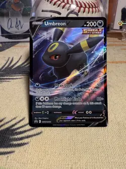 Pokemon Umbreon V SWSH203 Sword & Shield Black Star Promo Holo - Image 4