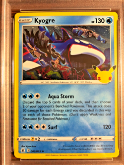 Kyogre Holo Rare #003 - PSA NM-MT 8 - 2021 SWSH Celebrations - Pokemon TCG - Image 2