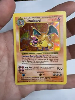 Charizard 004/102 Base Set (Shadowless) Holo Rare 1999 Wizards Pokemon TCG - Image 1