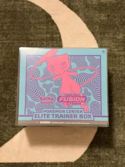 Pokemon TCG Sword & Shield-Fusion Strike Pokemon Center Exclusive ETB w Case - Image 1