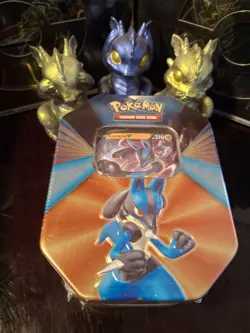 Pokemon Lucario V Forces Tin ~ 4 Booster Packs 820650808401 - Image 1
