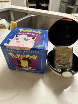 Pokemon 23k Gold Plated 1999 Card Trading Card Jigglypuff Blue Box - Image 1
