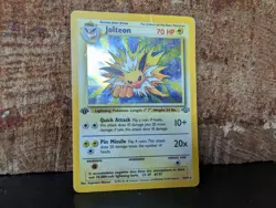 Pokemon Jolteon TCG Jungle 4/64 Holo 1st Edition - FLAT, NO CURVE - Image 1