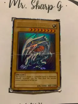 BLUE-EYES WHTIE DRAGON - SDK-E001 ENGLISH Yu-Gi-Oh! CARD ULTRA RARE HOLO TCG OCG - Image 3