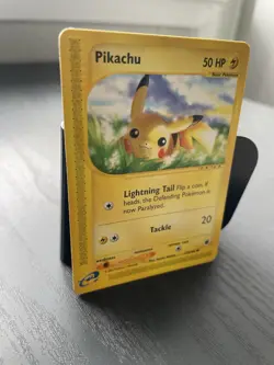 Pikachu Expedition Base Set Card 124/165 Near Mint Pokemon TCG - Image 2