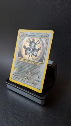 Pokemon Cards: Neo Revelation Rare Holo: Magneton 10/64 HP - Image 3