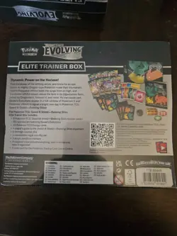 Pokemon TCG Sword & Shield Evolving Skies Elite Trainer Box SEALED & NEW 820650808944 - Image 2