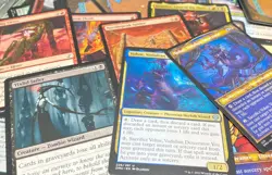 Unsorted Magic: The Gathering TCG and CCG Trading Cards (2000 Plus Cards) - Image 5