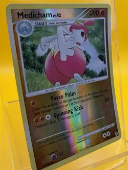 Medicham 32/130 Rare Reverse Holo Diamond & Pearl Base Set Pokemon Card 2007 MP - Image 1