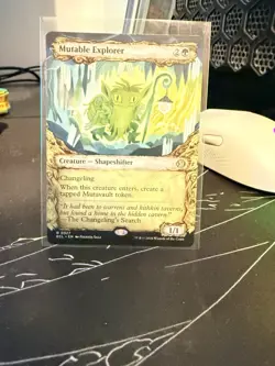 Mutable Explorer (Showcase) Lorwyn Eclipsed Regular - Image 1