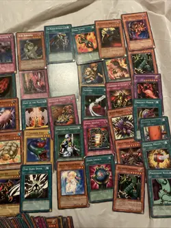 HUGE Sale Yu-gi-oh lot of cards! - Image 5