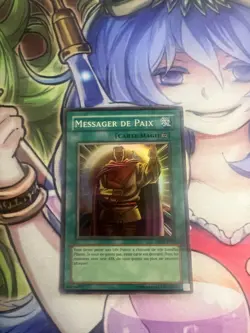 MESSENGER OF PEACE FRENCH SUPER RARE MRL-102 MDM-F102 LIGHT PLAY YUGIOH - Image 1