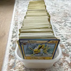Pokemon Sun & Moon and XY Bulk and some Vintage. 1000+ cards. Holos and Reverses - Image 1
