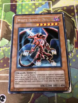 1x (HP) White-Horned Dragon - MDP2-EN006 - Rare - Limited Edition YuGiOh - Image 1
