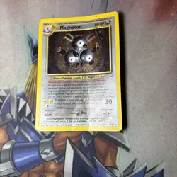 Magneton 10/64 Holo Rare Neo Revelation - Pokemon Card - Damaged - Image 5
