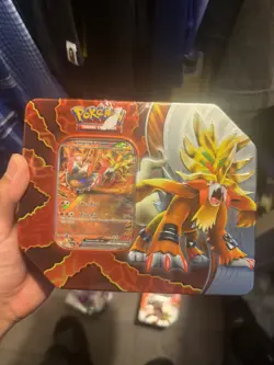 Pokemon Paradox Clash Gouging Fire ex Tin promo five packs NEW AND SEALED - Image 1