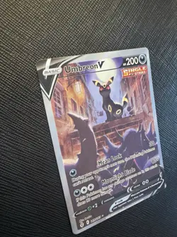 Pokemon TCG Umbreon v Alternate Full Art Holo Card 189/203SWSH07: Evolving Skies - Image 5