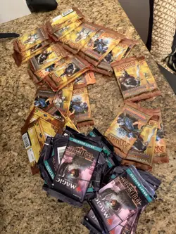 Magic the Gathering: Innistrad: Crimson Vow - Draft Booster Pack Sealed - Image 2