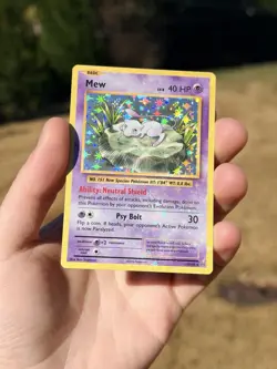 Mew 53/108 HEAVY HOLO BLEED LP Pokemon XY Evolutions Misprint Error - Image 3