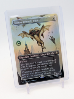 MTG - Momo, Friendly Flier - FOIL Borderless Rare #317 - Avatar: TLA NM - Image 1