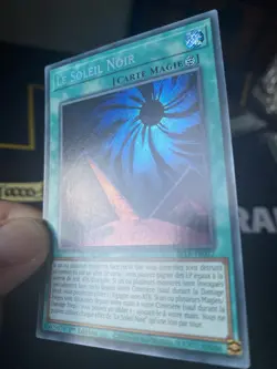 Carte Yu-gi-oh! Le Soleil Noir BLTR-FR027 Secret Rare Francais - Image 3