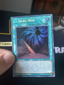 Carte Yu-gi-oh! Le Soleil Noir BLTR-FR027 Secret Rare Francais - Image 4