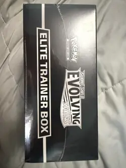 Pokemon TCG: Evolving Skies Elite Trainer Box ETB New Sealed - Image 2