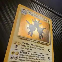 Magneton Holo Holographic Pokemon Card TCG 1999 Unlimited Base Set Rare 9/102 NM - Image 2