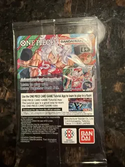 IN HAND MINT CONDITION UNOPENED One Piece College Basketball US VOYAGE card - Image 2