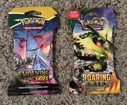 Pokemon TCG Evolving Skies Sleeved Booster Pack + Roaring Skies Booster Pack - Image 1