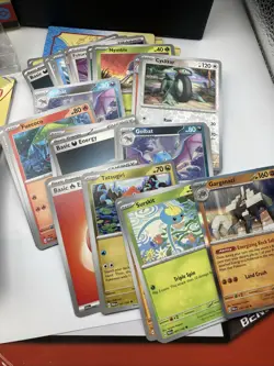 Pokemon TCG: Scarlet & Violet Paradox Rift Elite Trainer Box Open With 150 Cards - Image 2
